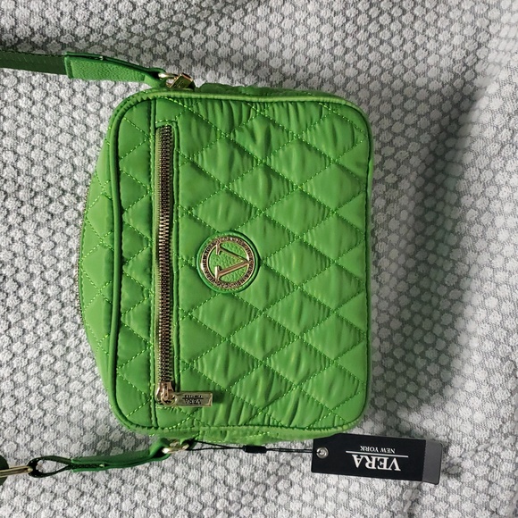 Vera New York Green Quilted Crossbody Bag - Picture 2 of 12
